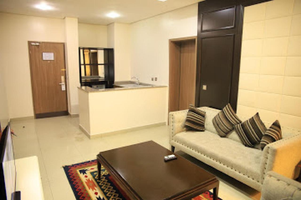 Room In Lodge - Best Western Plus-Ιμπαντάν Εξωτερικό φωτογραφία